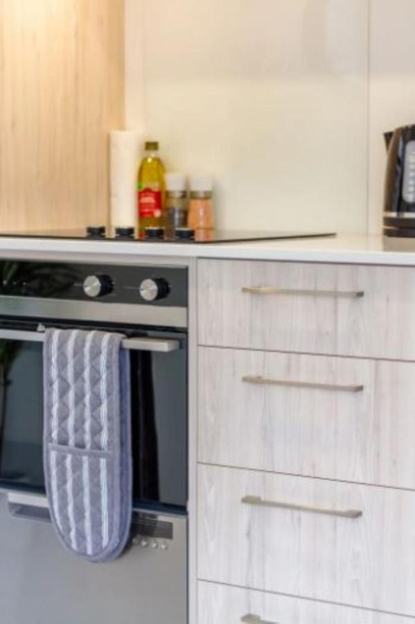 Serenity In The Centre: 2 Bed 2 Bath Christchurch Exterior foto