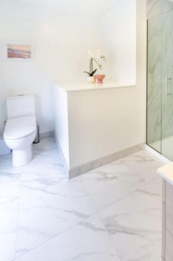 Serenity In The Centre: 2 Bed 2 Bath Christchurch Exterior foto